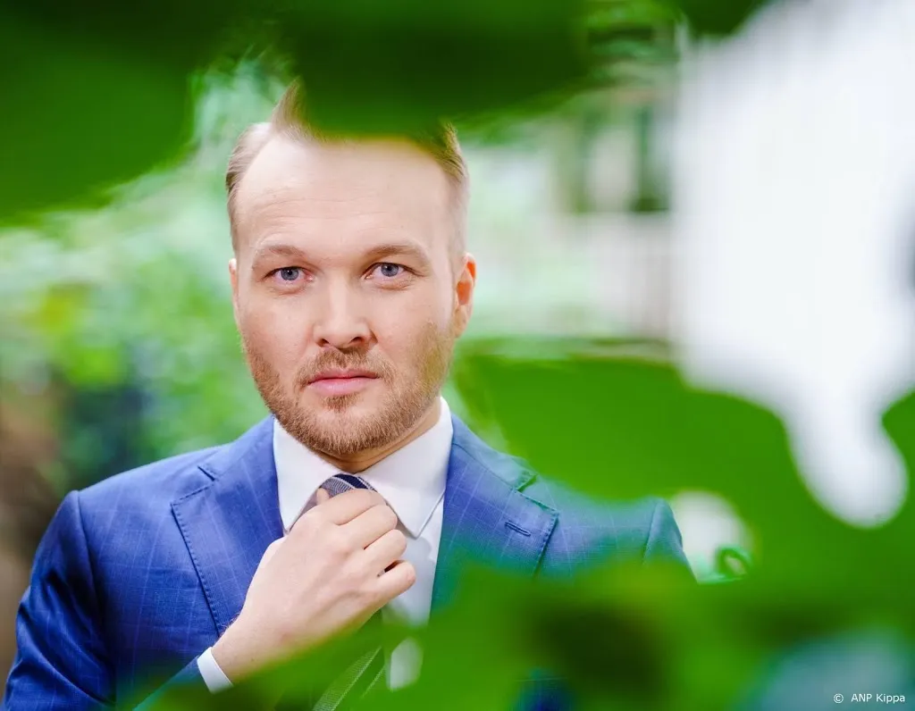 lubach in laatste uitzending we zijn er bijna1616964260