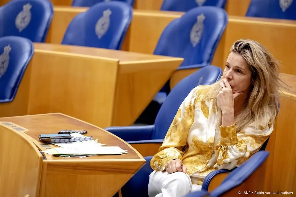 lucille werner niet blij met beperking grapje hugo de jonge1692999380