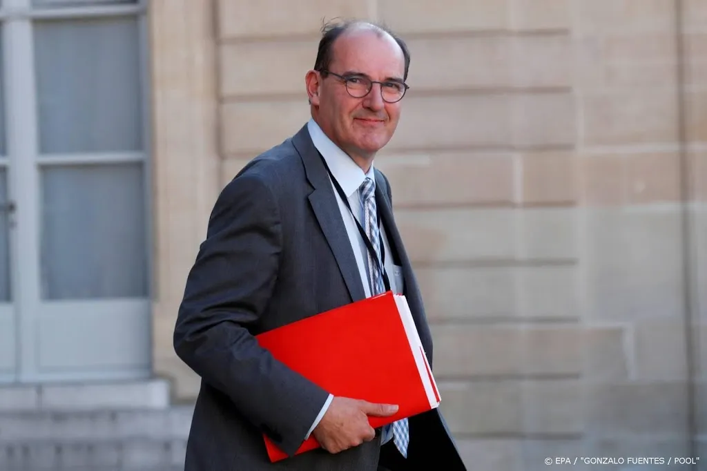 macron benoemt jean castex tot nieuwe premier van frankrijk1593779300