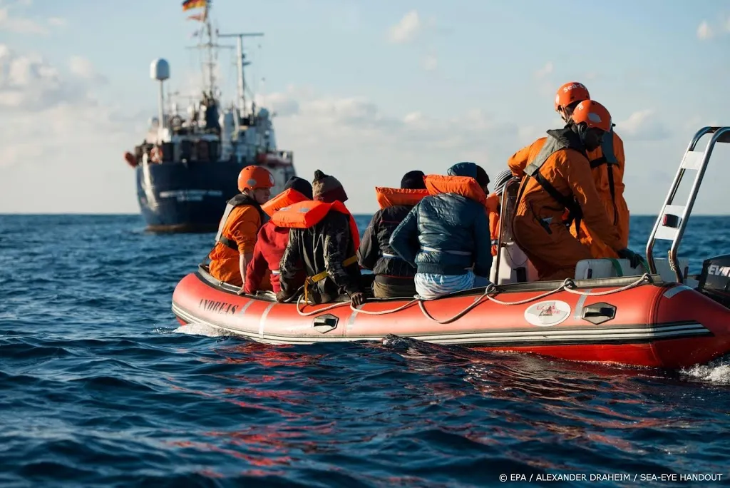 marine malta entert gekaapt migrantenschip1553757133