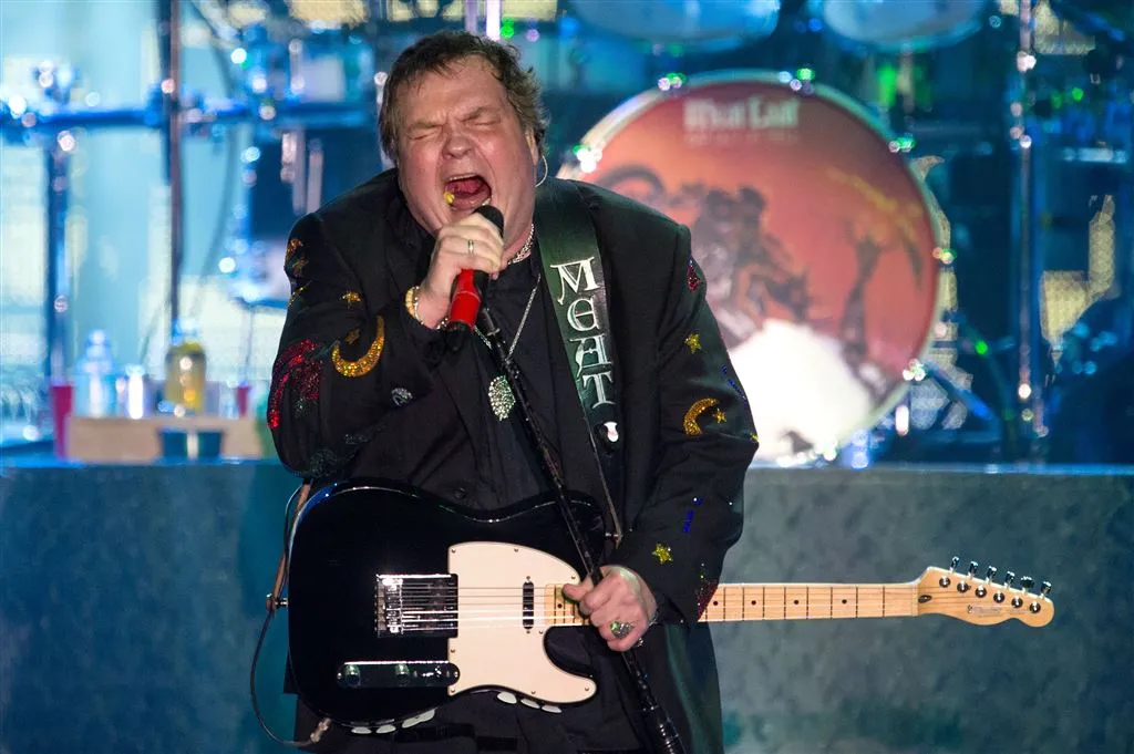 meat loaf stort in tijdens optreden1466142064