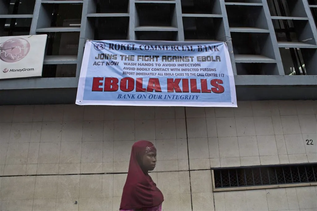meer dan 15 000 ebolapatienten1416422887
