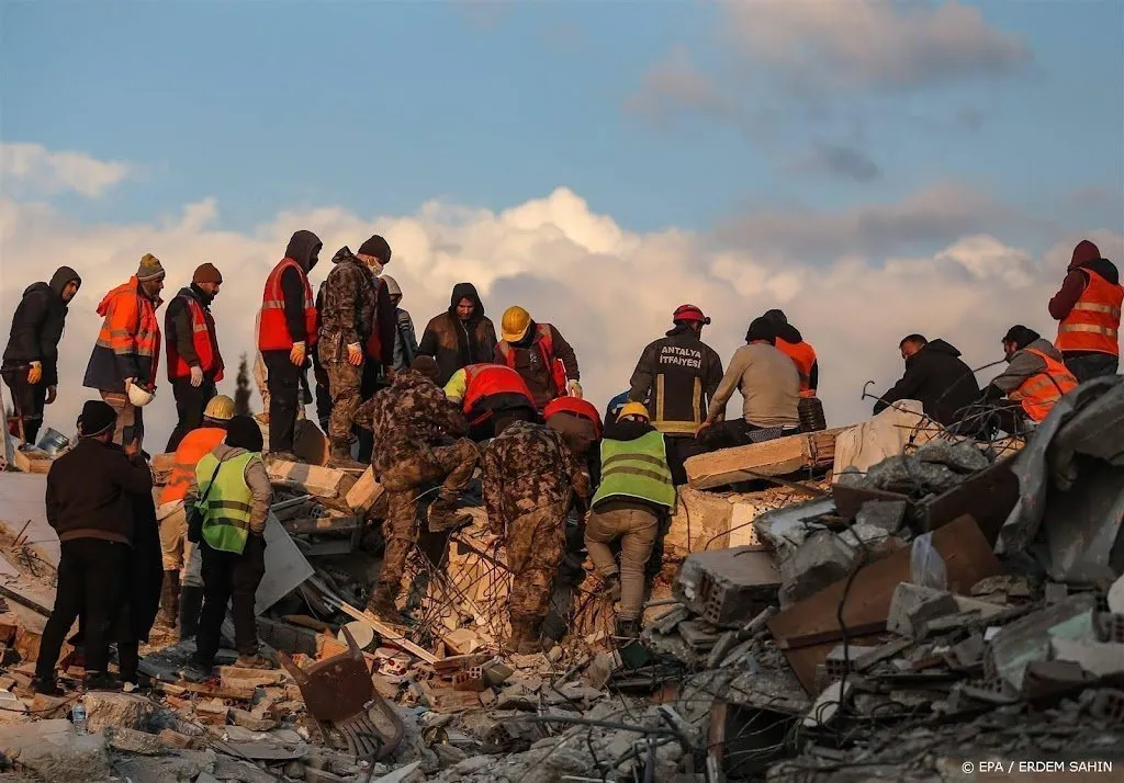 meer dan 24 000 doden in syrie en turkije na aardbevingen1676096723