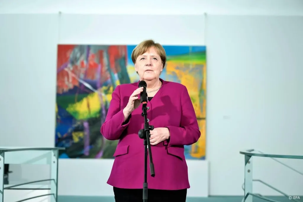 merkel wil heropening grenzen in twee fasen1589355848