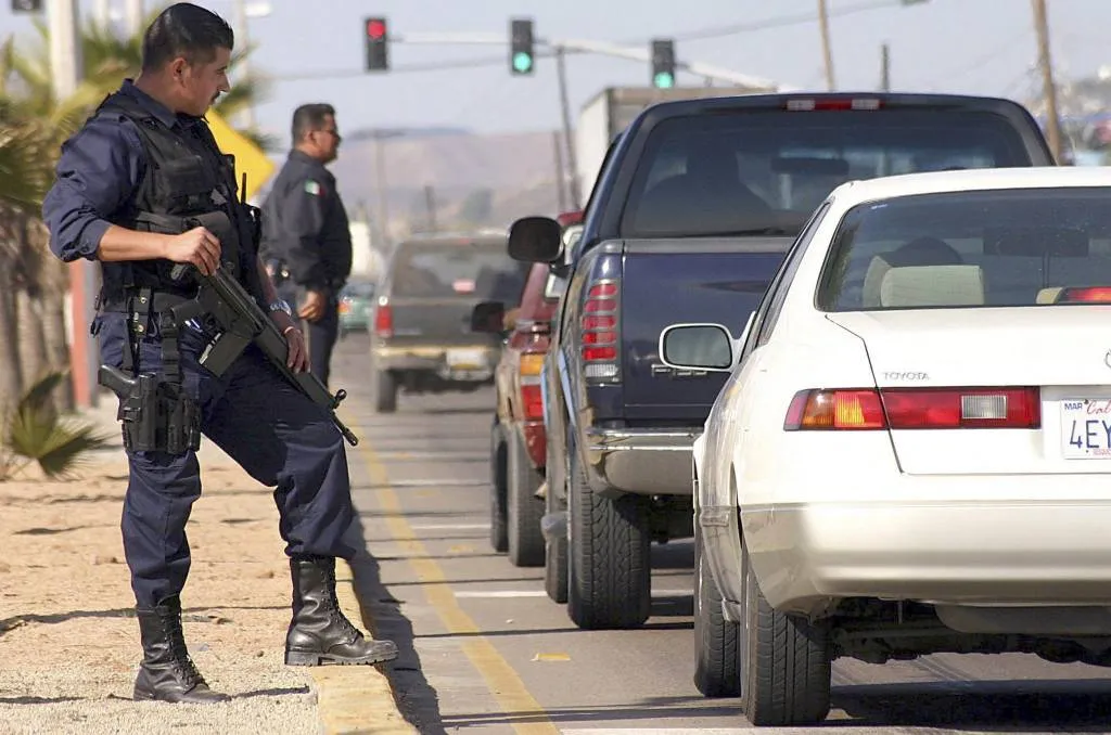 mexicaanse politie vindt busje vol lijken1525566975