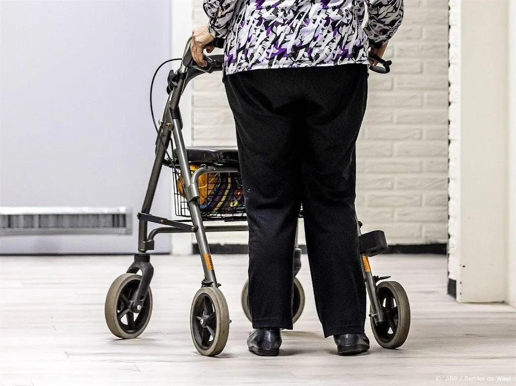 ministerie schrapt deel bezuiniging op ouderenzorg1695026467