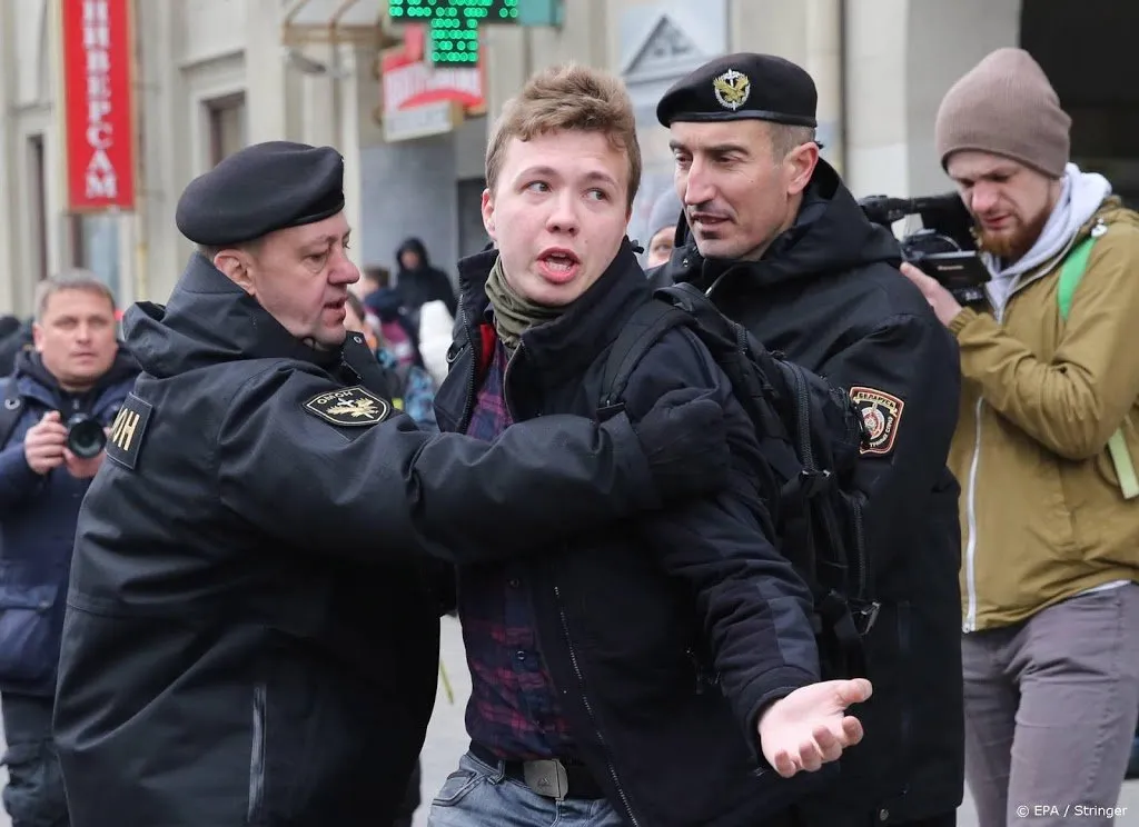 ministerie wit ruslandopgepakte journalist protasevitsj zit vast1621882576