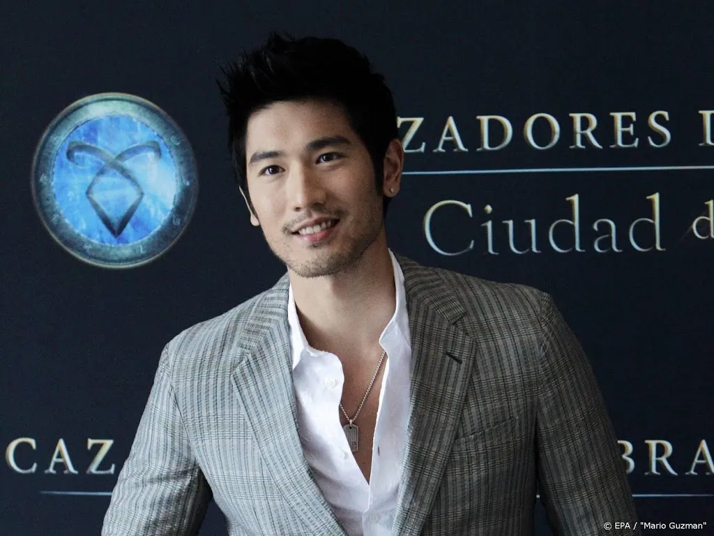 model en acteur godfrey gao 35 overleden na tv opnames1574857688