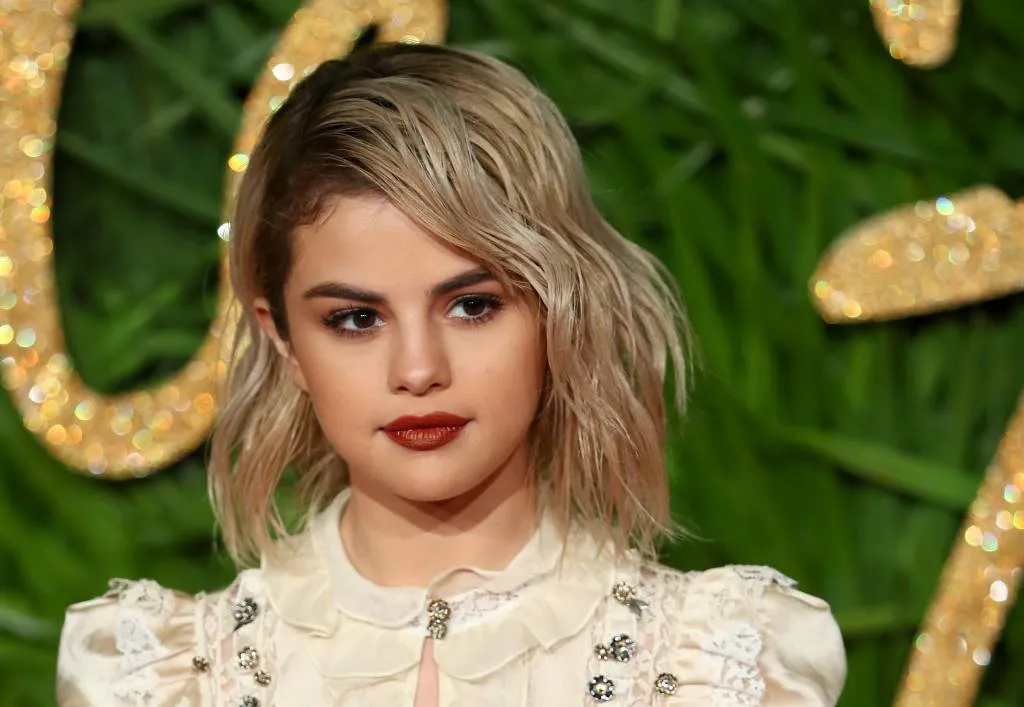 moeder selena gomez niet blij met bieber1515979213