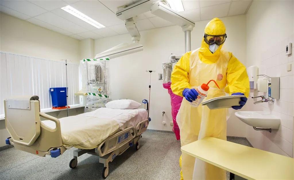 mogelijk met ebola besmette artsen snel terug1410497300