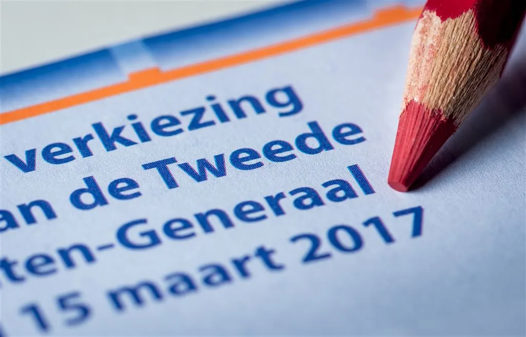 moskeeen roepen achterban op te gaan stemmen1489096808