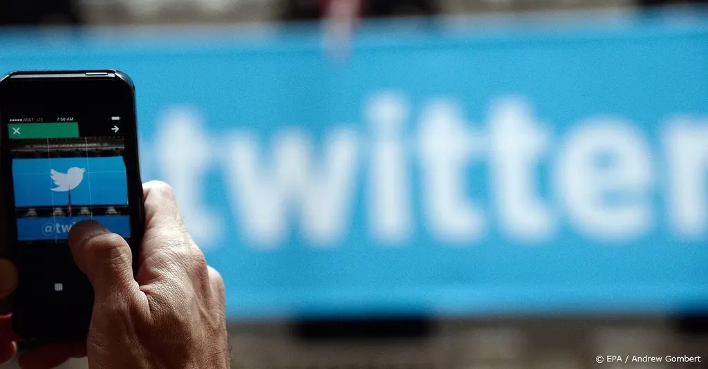 nederlander hackt trumps twitteraccount was niet extra beveiligd1603379290
