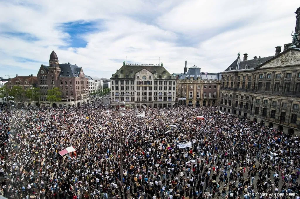 nog geen besmettingen bekend door demonstratie op de dam1591658412