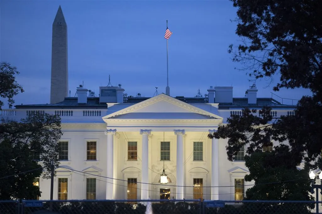 obama ontmoet donald trump donderdagmiddag1478738793