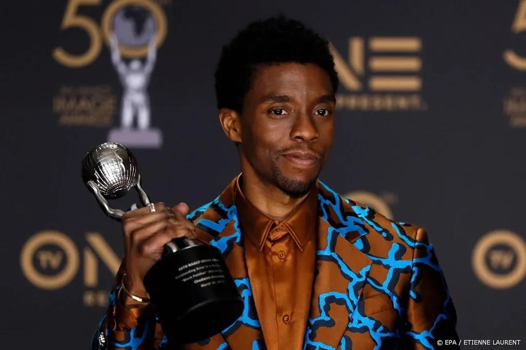 obama reageert op overlijden marvel acteur boseman1598719204