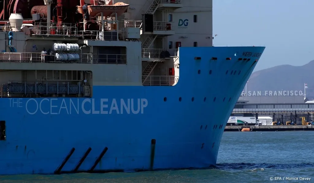 ocean cleanup verbeterde plasticvanger werkt1570012091