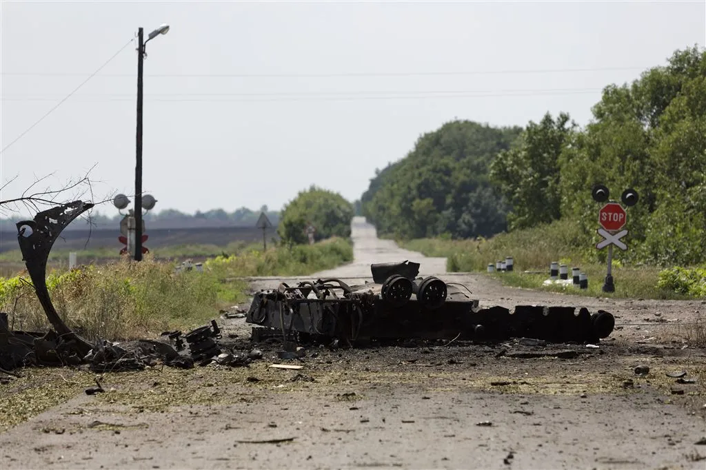 oekrainers doorzochten hele crashgebied1409767699