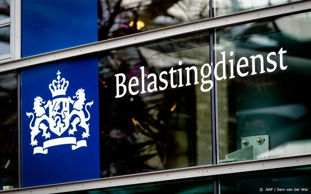 om geen strafrechtelijk onderzoek naar belastingdienst1610024502