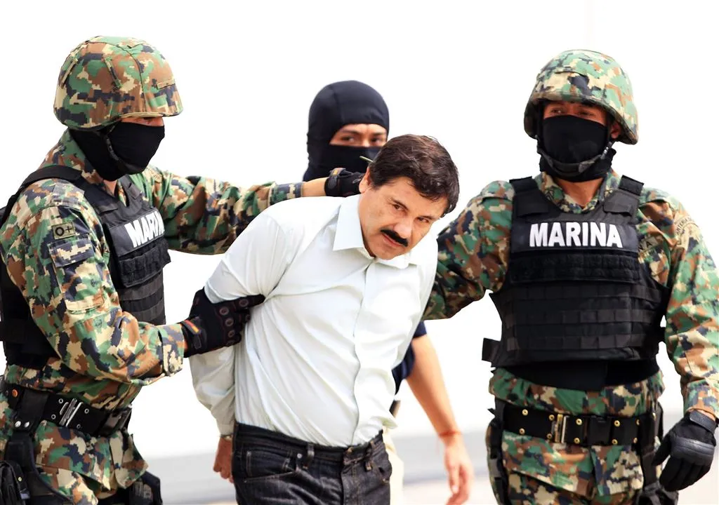 ontsnapte drugsbaas el chapo gearresteerd1452280567