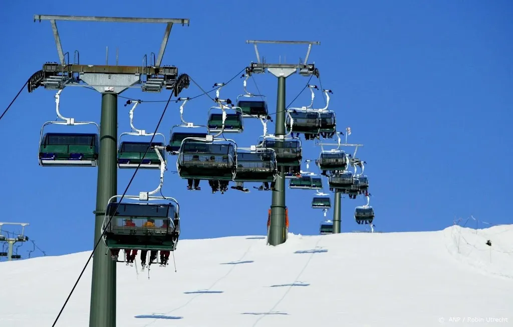 oostenrijk wil wintersportseizoen zonder apres ski1600941605