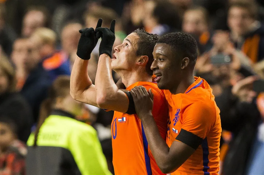 oranje tegen engeland op volgepakt wembley1459220722