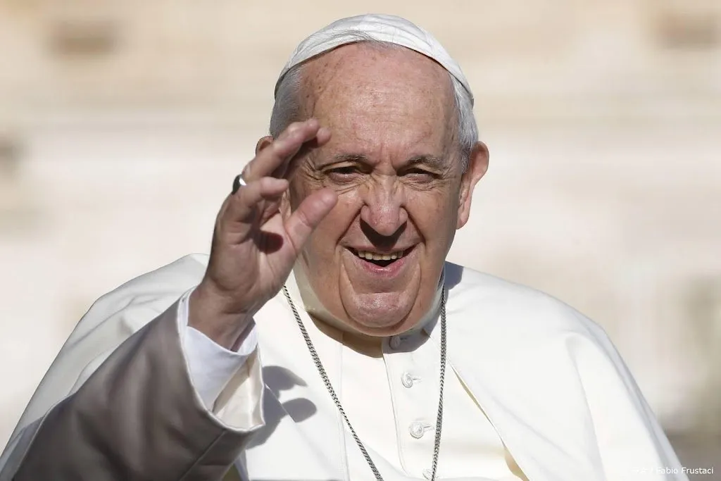 paus wil naar moskou voor vredesgesprek met poetin1651560075