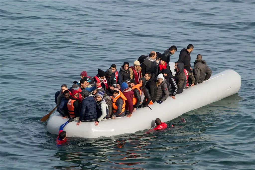 peuter verdronken voor griekse kust1451811139