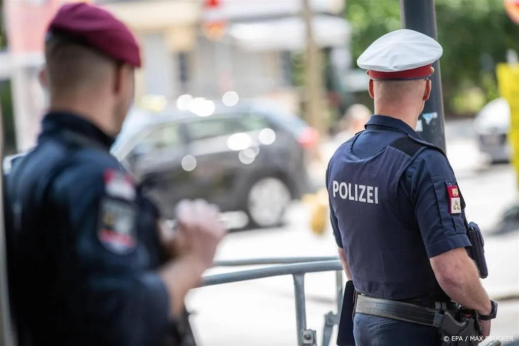 politie wenen zoekt seriemoordenaar na aanvallen op daklozen1692014205