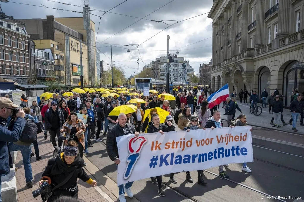 protestmars tegen coronamaatregelen geeindigd op dam1619964045