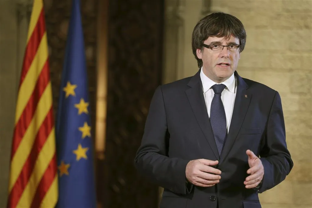 puigdemont ziet af van vervroegde verkiezingen1509031446