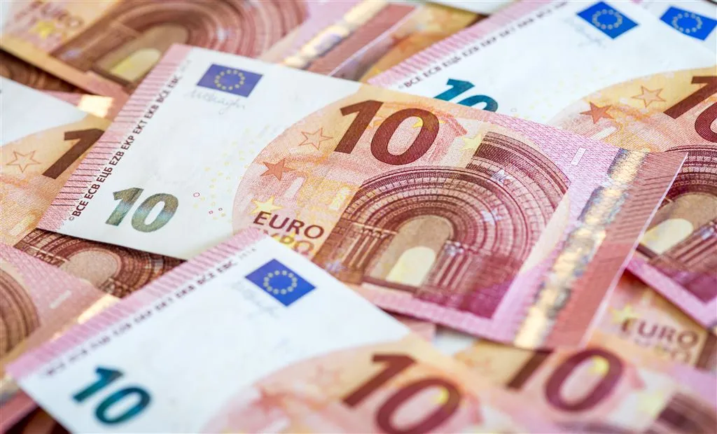 pvda en vvd extra geld voor landen rond eu1447827140