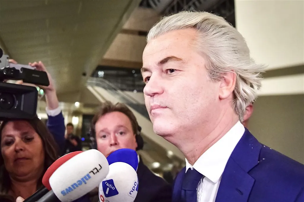 pvv lijkt toch tweede partij te worden1489634407