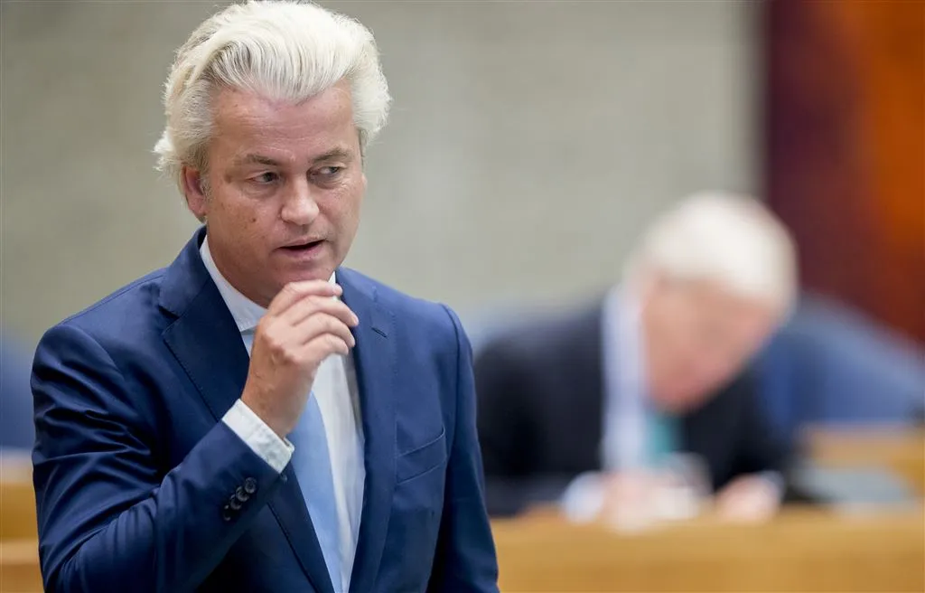 pvv vindt ns zonder dames en heren niets1501242797