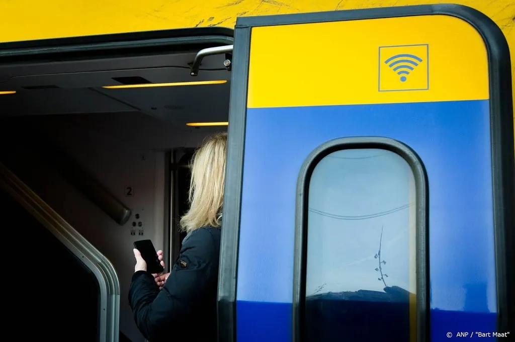 reiziger via wifi mobieltje naar zitplaats1575268830