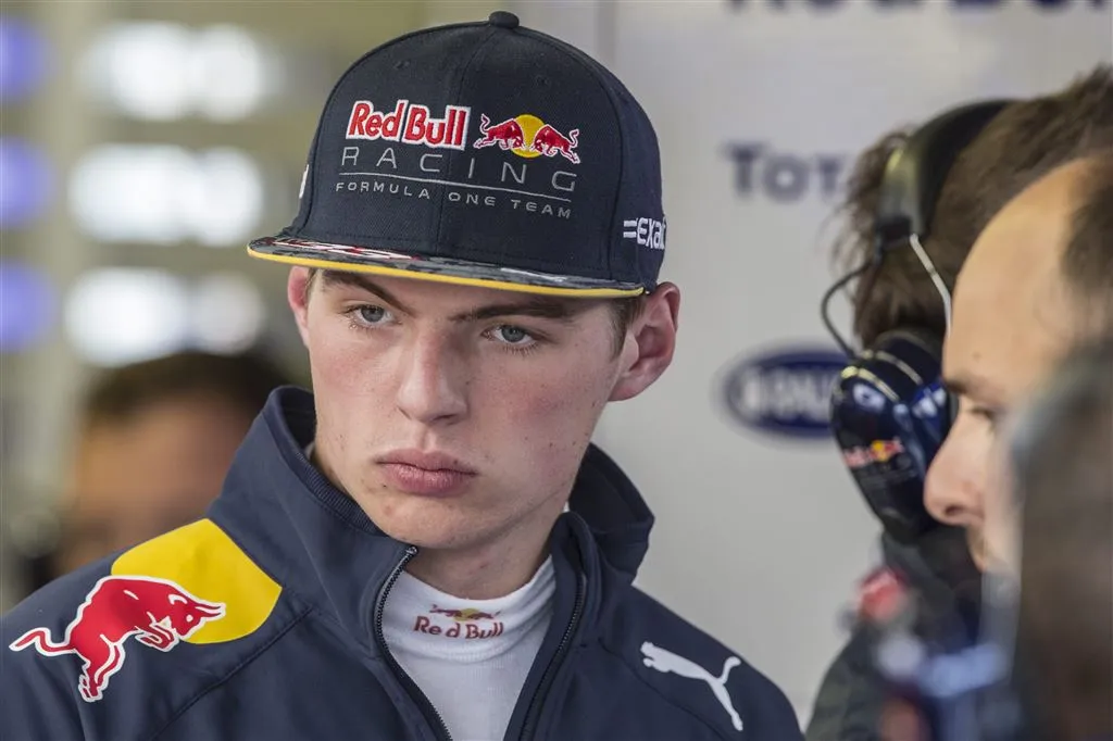 reprimande voor verstappen in montreal1465583342