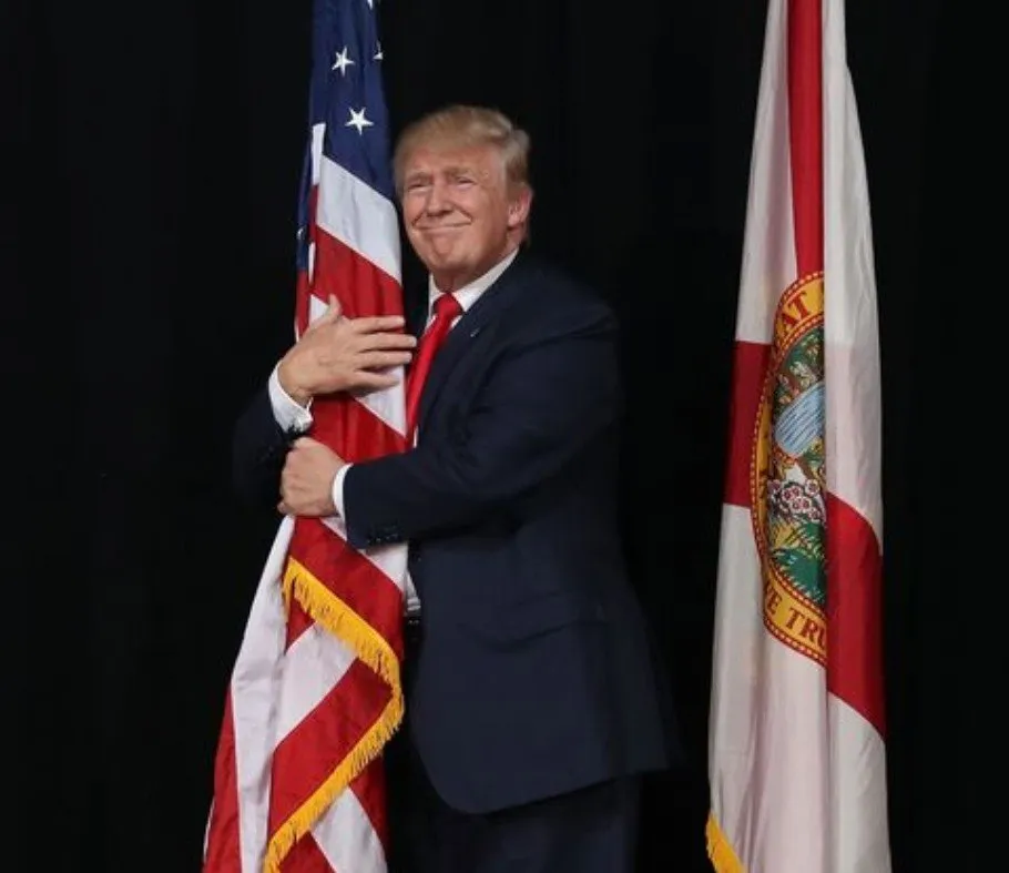 republican presidential candidate donald trump hugs the news photo 617806568 1560614003
