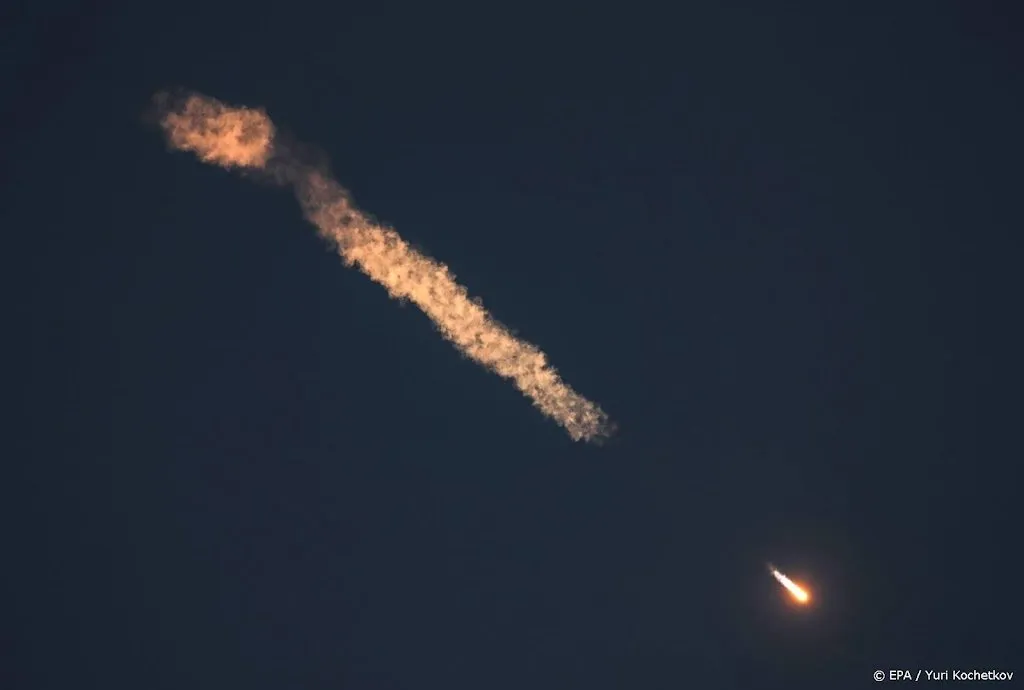 rusland werkt aan reddingsplan om kosmonauten terug te halen1671773331