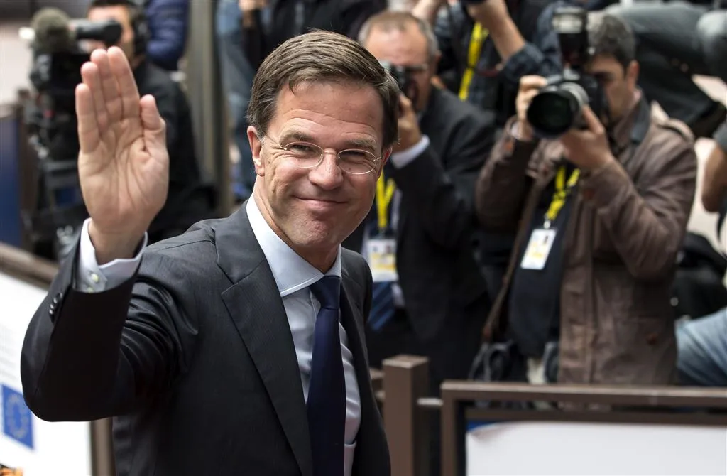 rutte wil grexit nog niet helemaal uitsluiten1436778014