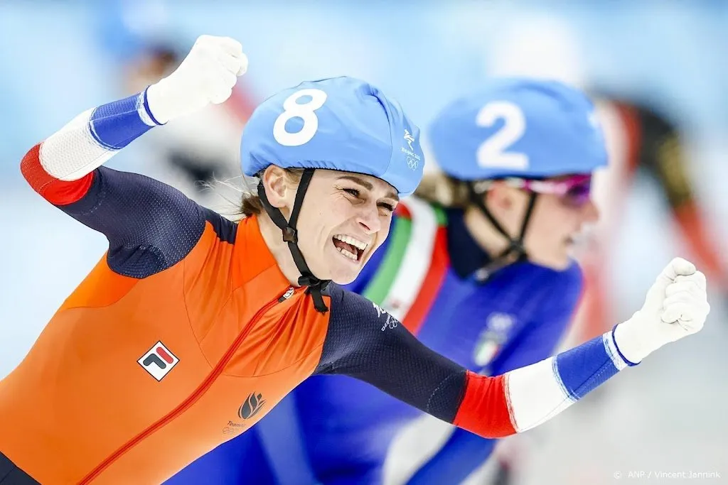 schouten verovert op massastart derde goud op spelen beijing1645262960