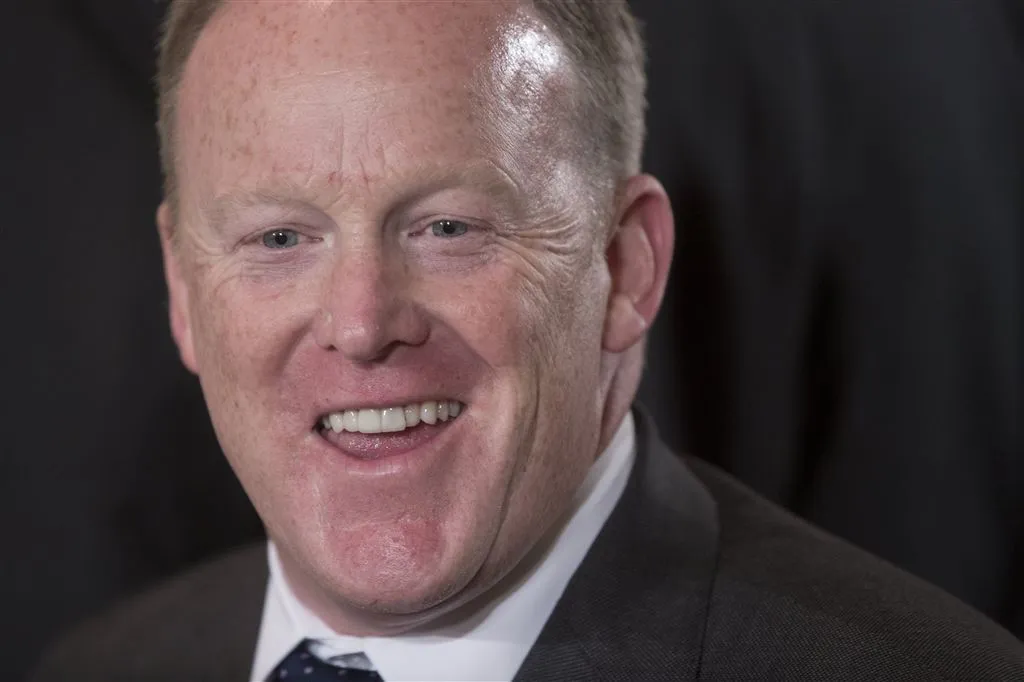 sean spicer verhoord door speciale aanklager1508290085