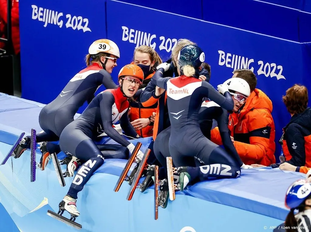shorttracksters na olympisch goud dit was ook laras droom1644760178