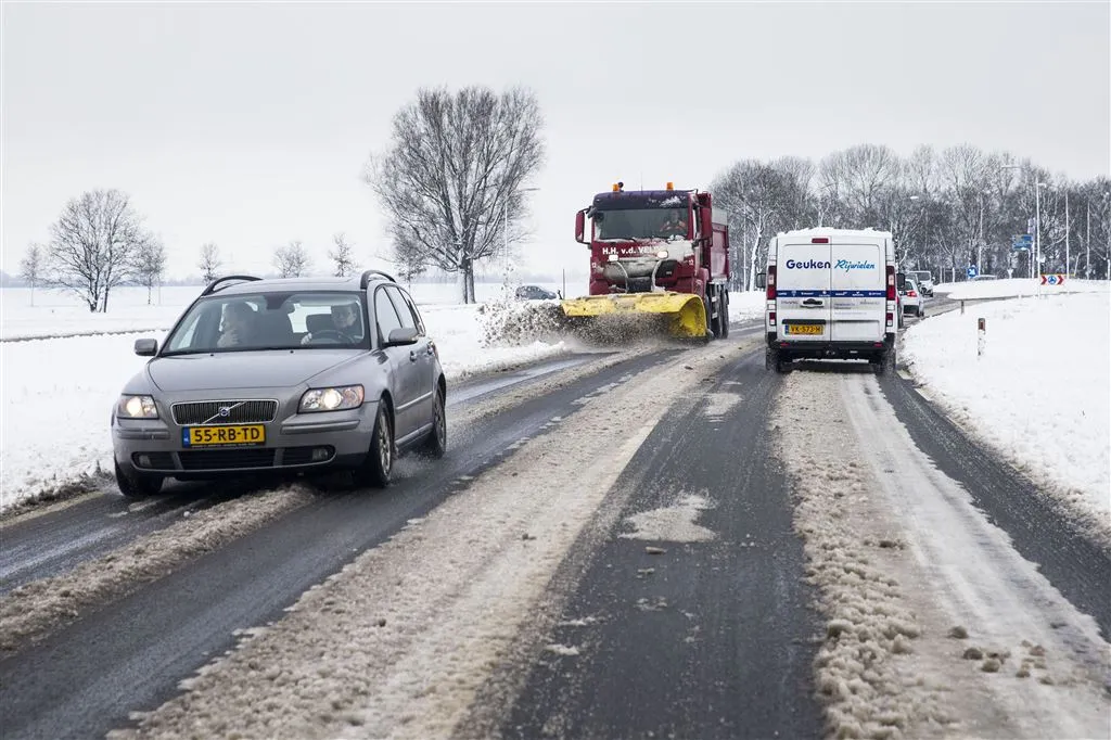 strenge vorst in noordoost groningen1453183953