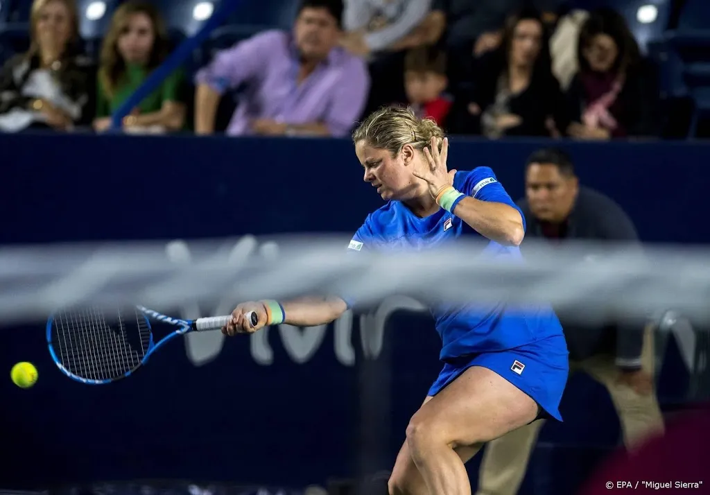 tennisster clijsters geeft comeback niet op1590142819