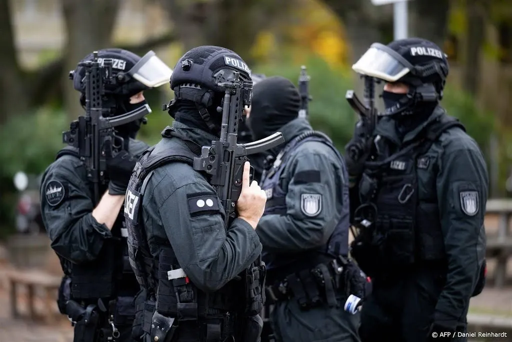 tientallen invallen in duitsland om onderzoek islamitisch centrum1700119285