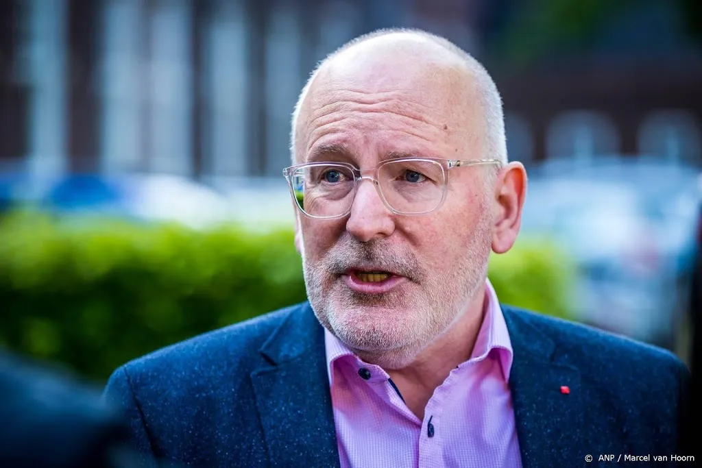 timmermans als enige direct onder von der leyen1562758097