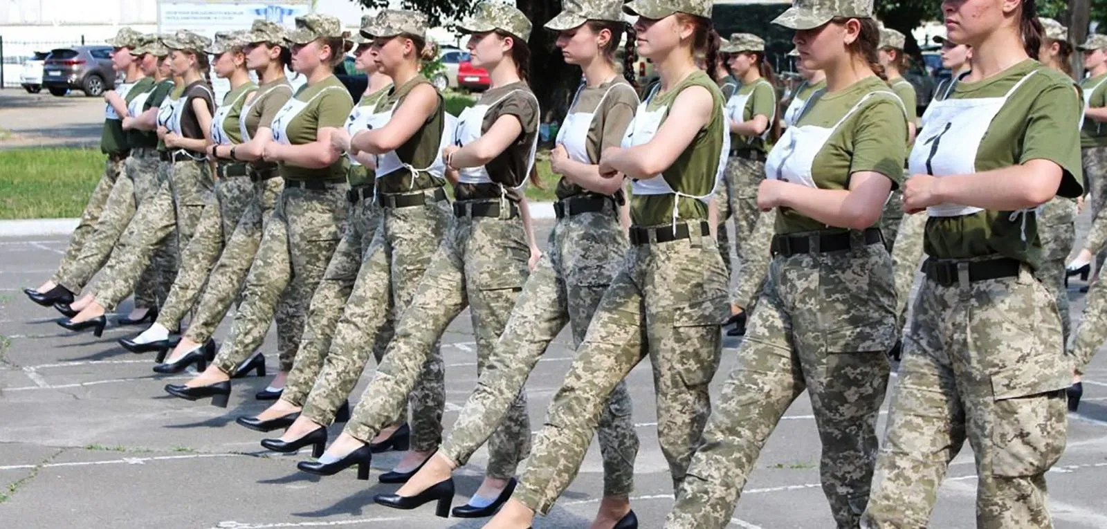 topshot ukraine defence politics women