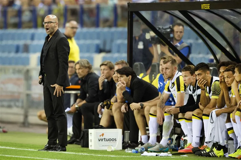 trainer bosz weg bij vitesse1451886517