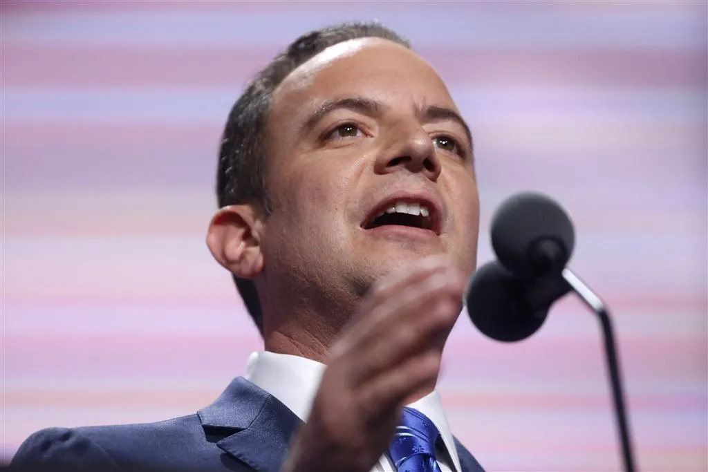 trump kiest priebus als chef staf1479073940