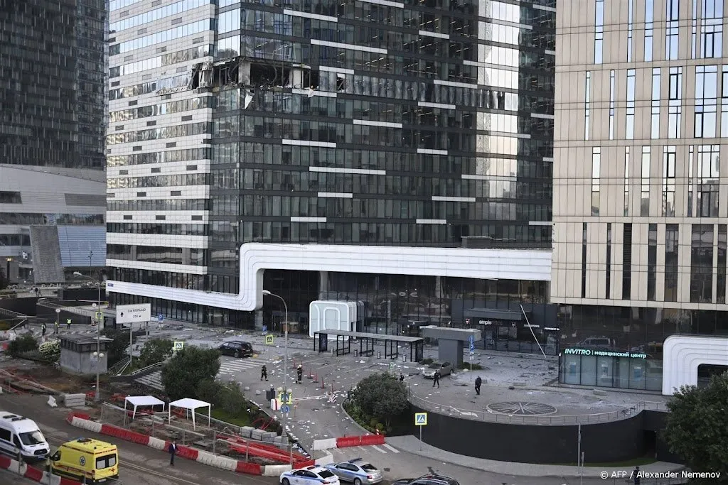 twee gebouwen beschadigd door drones in moskou1690696358