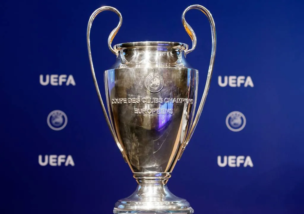 uefa wil derde europese clubcompetitie1536661448
